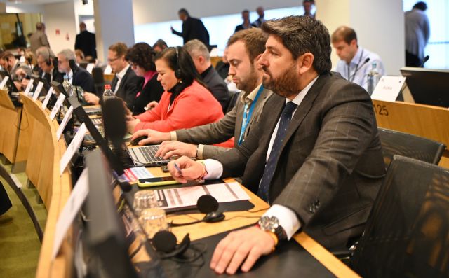 López Miras reclama a Bruselas más fondos para nuevas tecnologías de regadío en el presupuesto 2028-2034