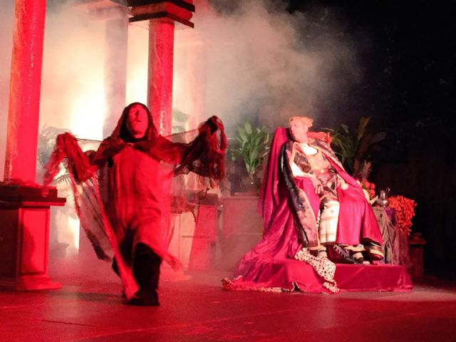 La asociación Auto de Reyes Magos de Churra reconoce al Ayuntamiento por su contribución al mantenimiento de las tradiciones
