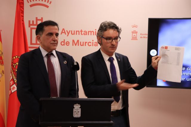 El PSOE denuncia que el PP permite 'incumplimientos sangrantes' en el contrato de Parques y Jardines