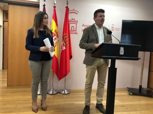 Mario Gómez exige la retirada del decreto del Alcalde contra los actos administrativo de la concejalía de Comercio, Mercados y Vía Pública