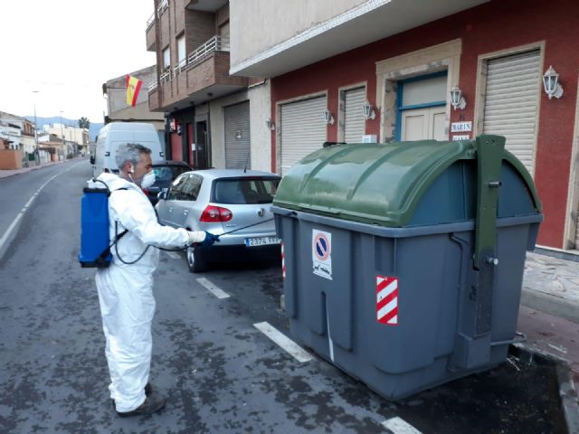 El Servicio de Limpieza Viaria ha utilizado más de un millón de litros de solución desinfectante durante el confinamiento