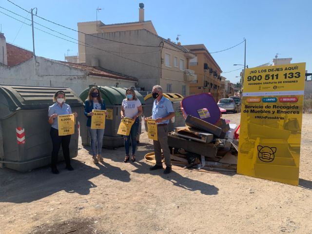 La campaña para evitar el depósito incontrolado de enseres en la vía pública llega a las pedanías