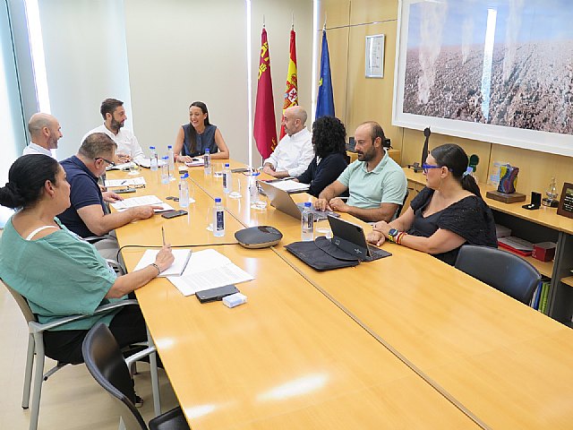 La Comunidad impulsa la gobernanza y la competitividad del turismo regional con la creación de un comité interdepartamental