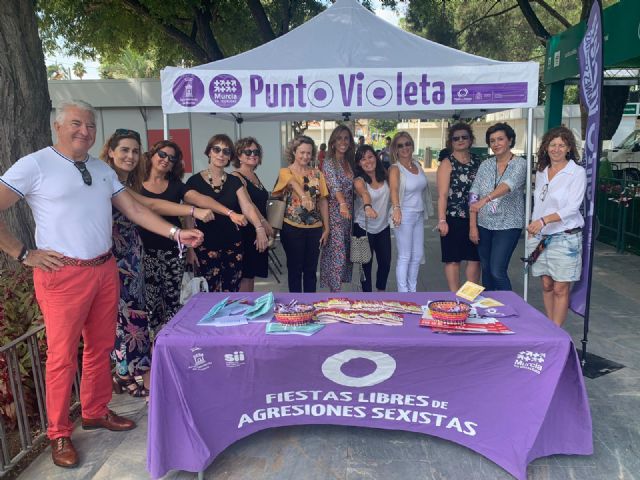 La instalación de seis Puntos Violeta en la Feria de Murcia permitirá prevenir la violencia sexista
