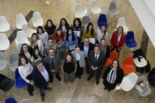 La Universidad de Murcia entrega las becas ´Piedad de la Cierva´ a 23 alumnas de carreras STEM