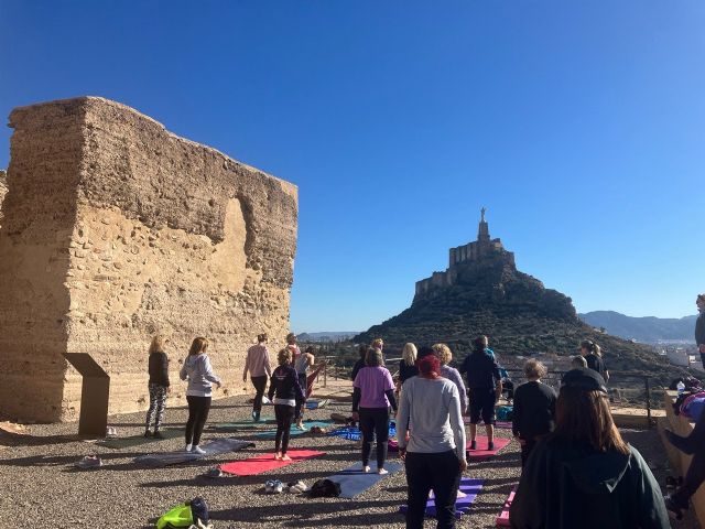 Las Fortalezas del Rey Lobo se convierten de nuevo en un espacio para la meditación con el taller de Yoga