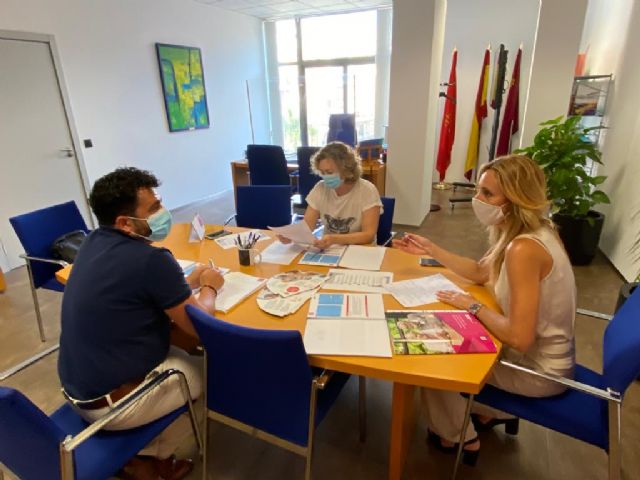 El Servicio de Teleasistencia ha gestionado casi 35.000 llamadas durante los últimos tres meses para atender a 3.075 usuarios