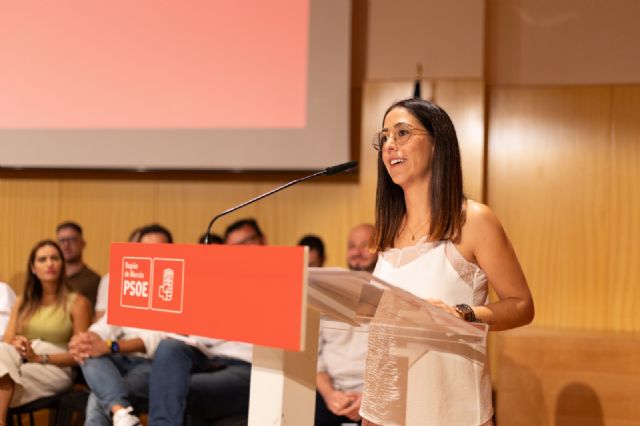 Elena Casado: 'Es miserable que el Partido Popular utilice un asesinato machista para intentar obtener rédito político'