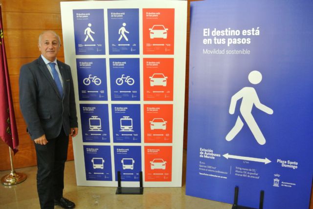 Una campaña recuerda los beneficios de moverse a pie, en bicicleta o en transporte público por el municipio