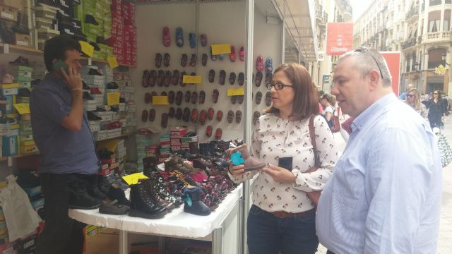 El PSOE exige al gobierno de Ballesta un modelo de comercio de proximidad que no se olvide de barrios y pedanías