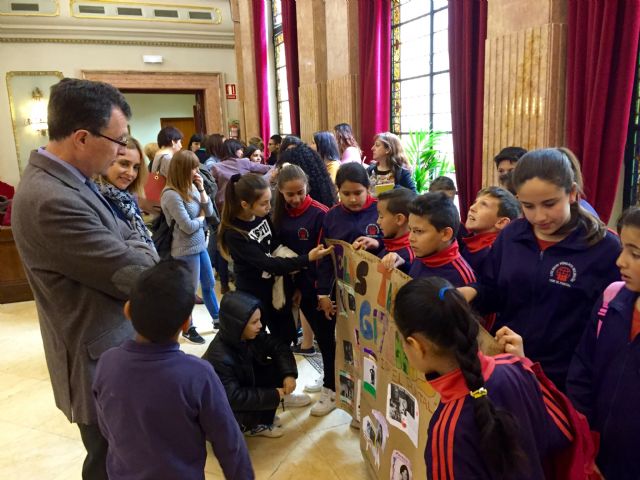 Homenaje de la comunidad gitana en Murcia a las 500.000 víctimas romaníes del holocausto