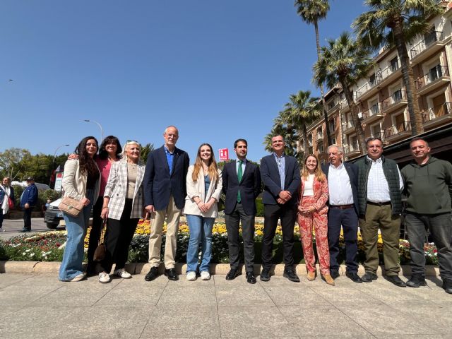 El Ayuntamiento de Murcia prepara la Batalla de las Flores 2026, con una explosión de color y 25.000 mil flores