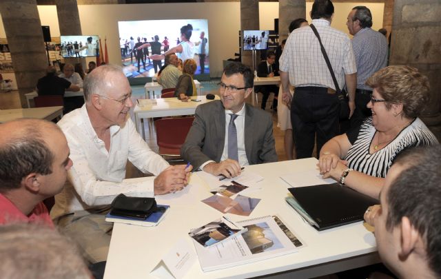 Cercanía, reivindicaciones y proyectos para Murcia en el cara a cara de los vecinos con el equipo de Gobierno