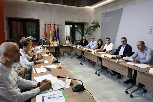 El Ayuntamiento de Murcia duplica el número de líneas de autobús que llegarán al Hospital Virgen de La Arrixaca