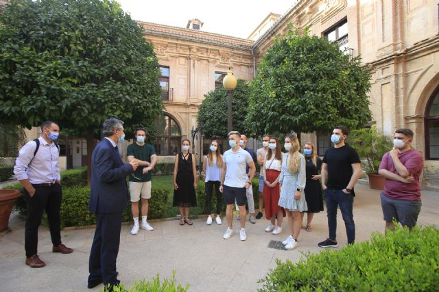 Jóvenes ejecutivos alemanes se forman en habilidades comunicativas en la UCAM