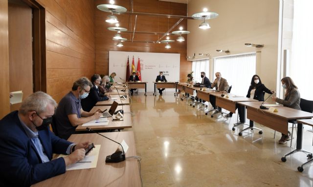 Un nuevo contrato garantizará el mantenimiento, la conservación y  reparación de las escuelas infantiles municipales