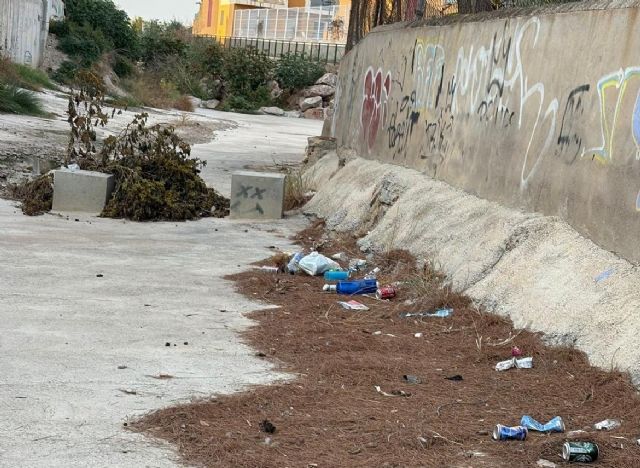 El PSOE vuelve a exigir la limpieza urgente de los tramos urbanos de ramblas de la zona norte ante el aviso amarillo por lluvias y tormentas