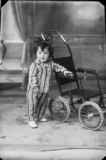 Una tesis doctoral recupera el archivo perdido del fotógrafo José Franco y desvela la 'historia silenciada' de Orihuela