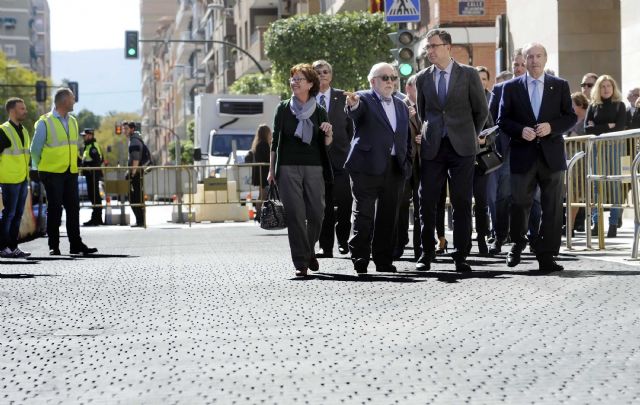 Menos ruido y más seguridad tras la pavimentación de la Plaza San Agustín
