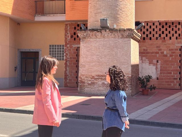Murcia recupera un símbolo de su patrimonio industrial con la restauración de la chimenea de Algezares