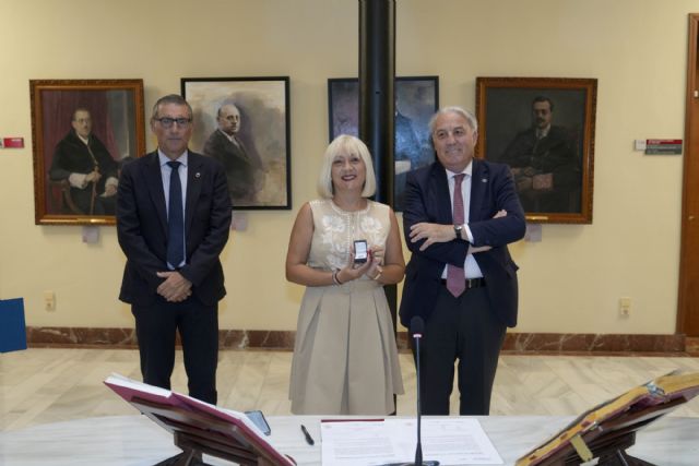 Francisca Sánchez Salmerón y Teresa Fuentes Rivera toman posesión como nuevas vocales del Consejo Social de la Universidad de Murcia