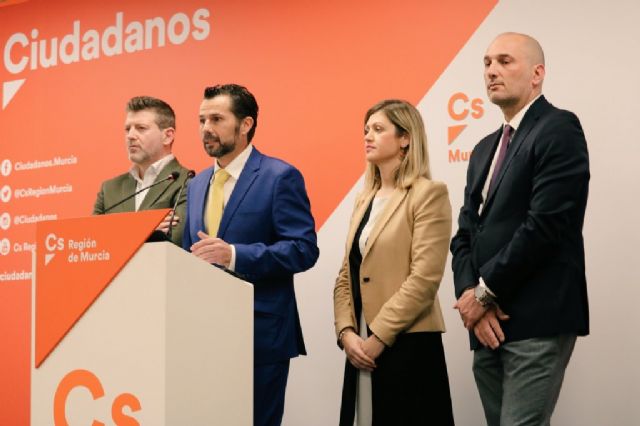 Cs recuerda a José Ballesta que no será comparsa del PP