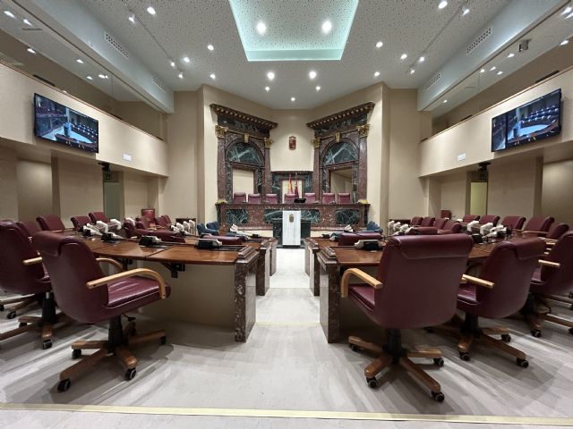 López Miras responderá a preguntas relacionadas con infraestructuras hidráulicas