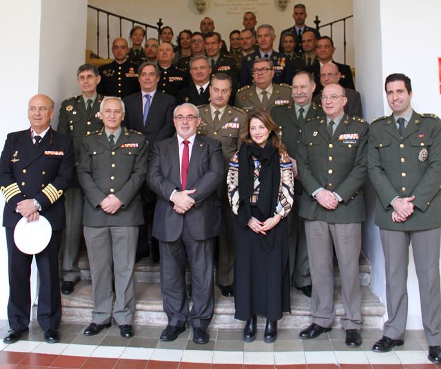 La UCAM imparte el primer máster oficial de España en Derecho Militar