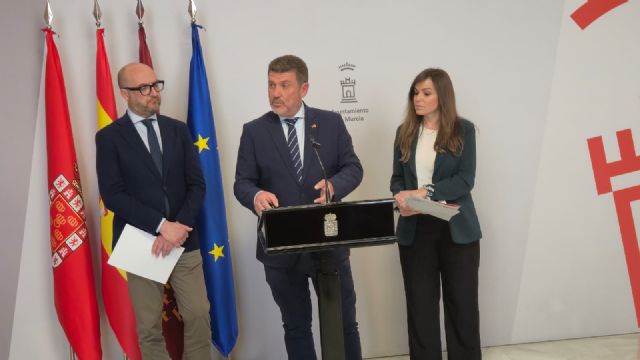 Murcia despliega un amplio dispositivo de seguridad y emergencias para garantizar el normal desarrollo del Entierro de la Sardina