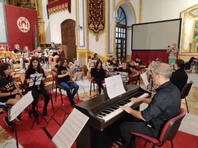 Alumnos de diferentes colegios de la Región participaron en el Concierto de Fin de Curso de los Talleres Orquestales de la UCAM