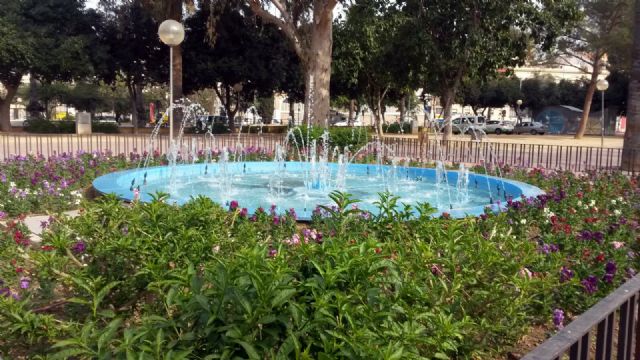 El Ayuntamiento realiza más de 6.000 actuaciones para garantizar el buen estado de lagos y fuentes en Murcia y pedanías