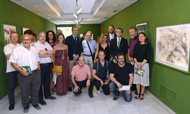 18 miradas recrean al natural la belleza del Huerto López-Ferrer, el último jardín hispanomusulmán de Murcia