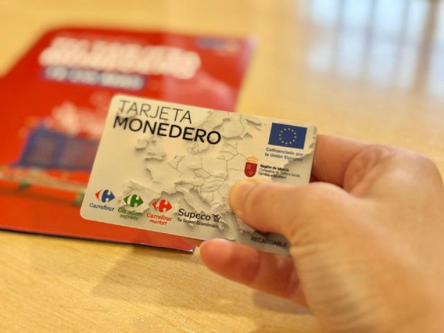 La nueva convocatoria de las 'tarjetas monedero' beneficiará a más de 3.000 familias vulnerables de la Región