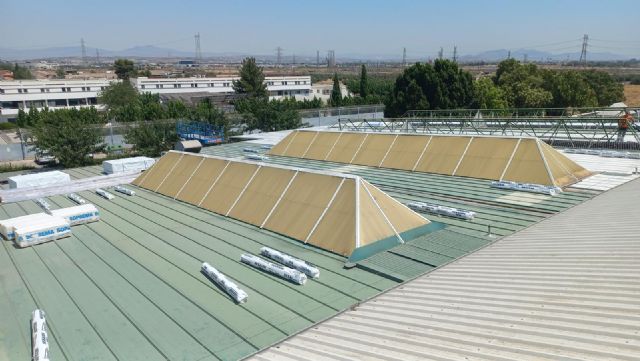 El CFIE de El Palmar moderniza sus infraestructuras con la renovación integral de la cubierta y los lucernarios