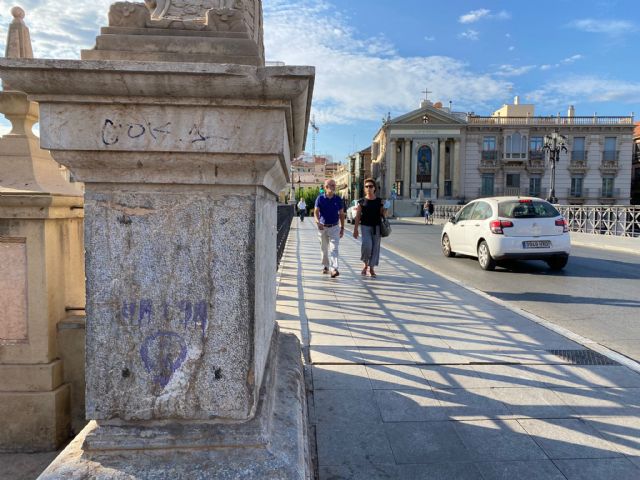 Murcia está más sucia que nunca y los vecinos del municipio reclaman al gobierno socialista que actúe inmediatamente