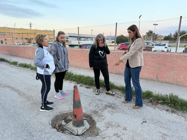 El PSOE propone un censo de desperfectos y un sistema de seguimiento para garantizar que el contrato de mantenimiento en pedanías se traduzca en mejoras reales