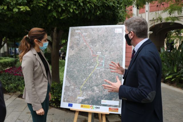 Murcia recibe 17 millones de euros de los fondos Feder para poner en marcha líneas de Bus de Tránsito Rápido