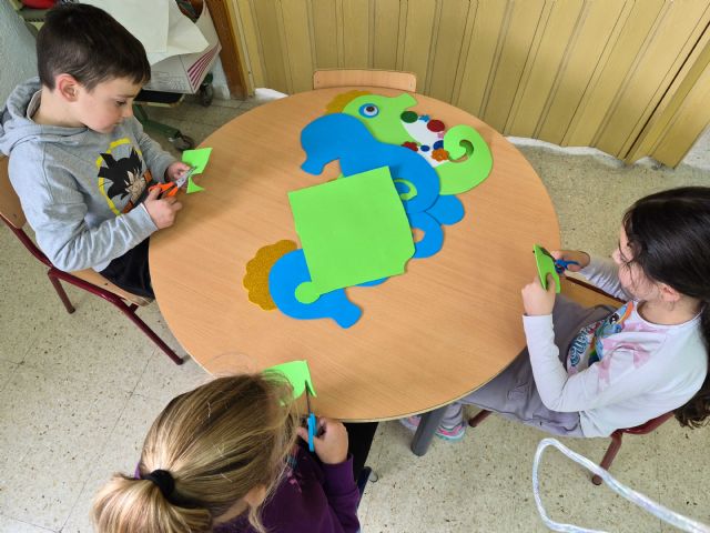 Un proyecto educativo del colegio Nuestra Se&ntilde;ora de Fátima ense&ntilde;a a los estudiantes a cuidar y proteger los caballitos de mar