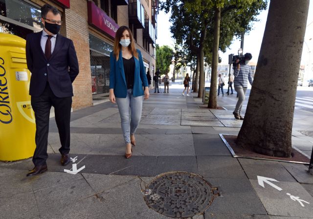 Más de 30.000 m2 señalizados con indicaciones peatonales que fomentan el distanciamiento físico