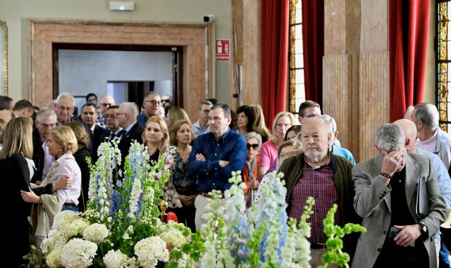 El Ayuntamiento de Murcia amplía el horario de la capilla ardiente de José Ballesta ante la oleada de muestras de cari&ntilde;o de los murcianos