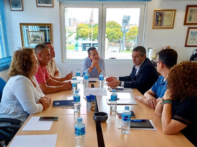 El Gobierno regional reclama una política pesquera europea específica para el Mediterráneo que garantice la viabilidad del sector