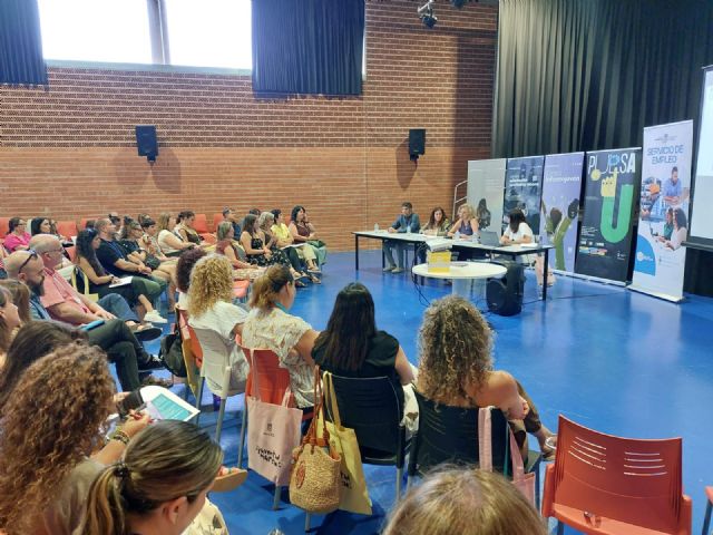 La Red de Orientación de Empleo refuerza la coordinación para mejorar la orientación laboral de los jóvenes en Murcia