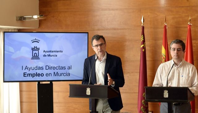 Una inyección de más de 300.000 euros para impulsar la contratación de personas en paro y el empleo estable en Murcia