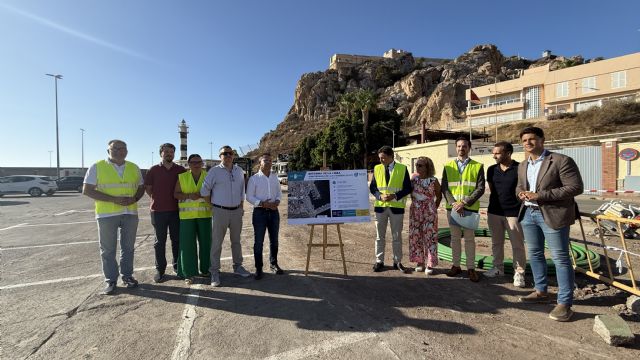 La Comunidad renueva la línea de alta tensión del puerto pesquero-deportivo de Águilas