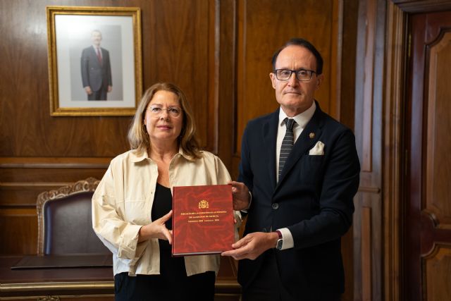 La Asamblea Regional recibe la Memoria de Actividad de la Fiscalía de la Región de Murcia 2025