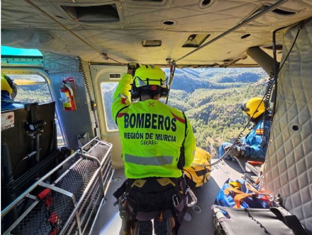 Rescatan a senderista extraviado en los Barrancos de los Cerrillares del Parque Regional Valle-Carrascoy