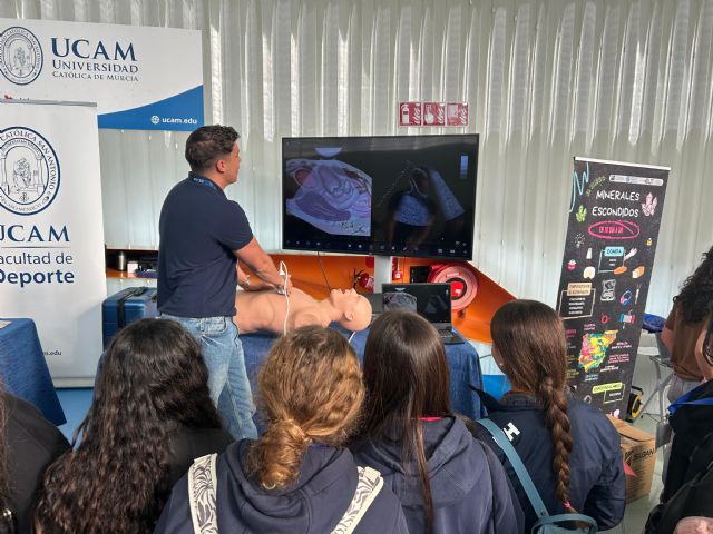 Más de 4000 estudiantes conocen la oferta formativa de UCAM Cartagena en la Feria Itinere 2025