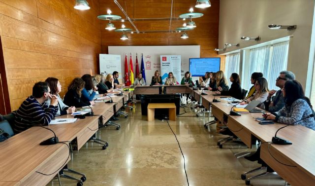 El Consejo Municipal de Servicios Sociales reúne a asociaciones, colegios profesionales y representantes del Tercer Sector