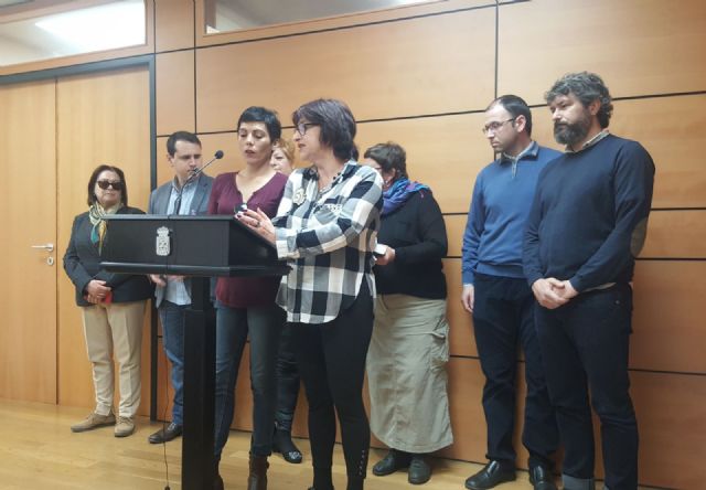 Trabajadoras de la limpieza de colegios denuncian el incumplimiento continuo de Ferrovial