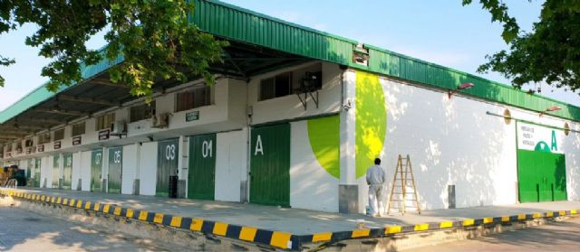Los Pabellones del Mercado de Frutas y Hortalizas de MercaMurcia estrenan imagen una vez finalizadas las tareas de renovación de su fachada, accesos y otros elementos de estructura